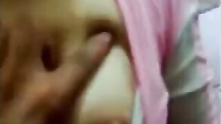 نيك الخدامة القصيرة المصرية في الشغل - سكس مصري