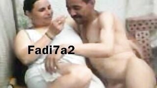 فيلم نيك فلاحة مصرية شرموطة مربربه من صاحب جوزها - نص ساعة نيك - سكس مصري