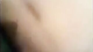 شاب مع شرموطة صغيرة بيقولها ادلعي يا بت - سكس مصري