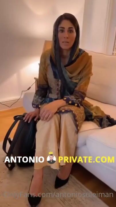 سكس انال خلفي نار: طيز تاجرة الساعات تغري انطونيو سليمان – سكس عربي – حصري 2026 كامل بدون حذف