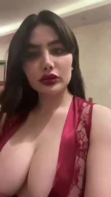 تسريبات نودز ساخنة: انجي خوري ترقص بقميص نوم أحمر نار – سكس لايف تانجو عربي – كامل بجودة عالية HD