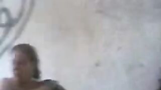 نيج عربية مربربة من راجل كبير في السن - سكس عربي مسرب