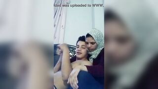 انت بتعمل ايه يا ابن المتناكه - سكس مصري
