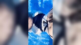 بوسي الرقاصه تتناك خلفي من شاب في حمام السباحة وبيقولها انا مش شايف حاجة - سكس مصري