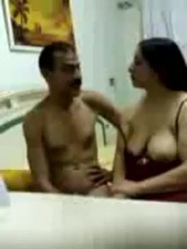 نيك شرموطة مصرية بلدي: شرموطة مصرية مع عشيقها ناكها جامد على السرير – سكس ساعة ونص – سكس نيك مصري – سكس تصوير منزلي – بدقة فائقة 1080p HD